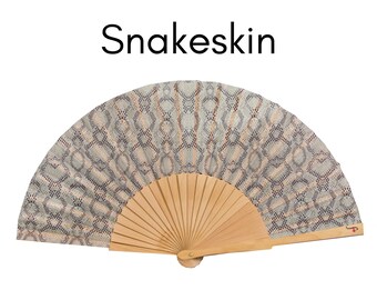 SNAKESKIN: Beige color snakeskin print folding hand fan with natural wood ribs