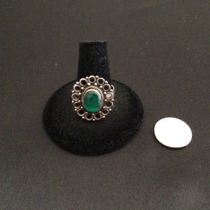 Vintage Statement Green Gemstone Silver Ring Size 8 image 6
