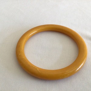 Vintage Bakelite Bangle Bracelet Mustard Yellow