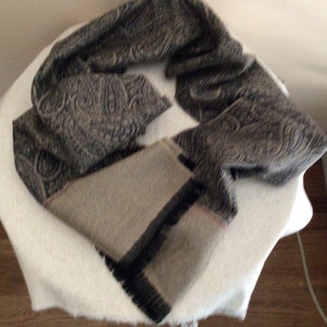 Robert Maynard Paisley Lambswool Unisex Scarf