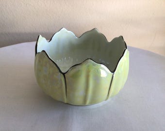Japan Lotus Flower Bowl Luster Lustre