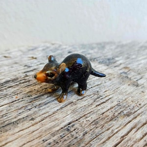 Figura de demonio de Tasmania australiano en miniatura de cerámica para jardín de hadas, terrario, bonsái. Regalo para amantes de las aves silvestres australianas y jardín de casa de muñecas.