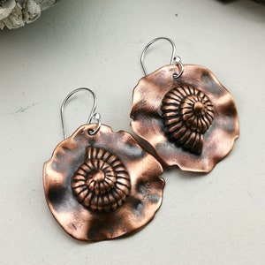 Seashell Jewelry, Seashell Earrings, Shell Earrings, Shell Jewelry, Copper Jewelry, Copper Earrings, Copper Seashell, Nautilus Shell