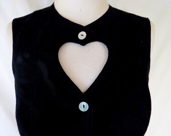 heart keyhole top
