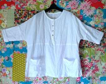 White Linen Top, Japanese Style, Big Pockets, Three Quarter Sleeves