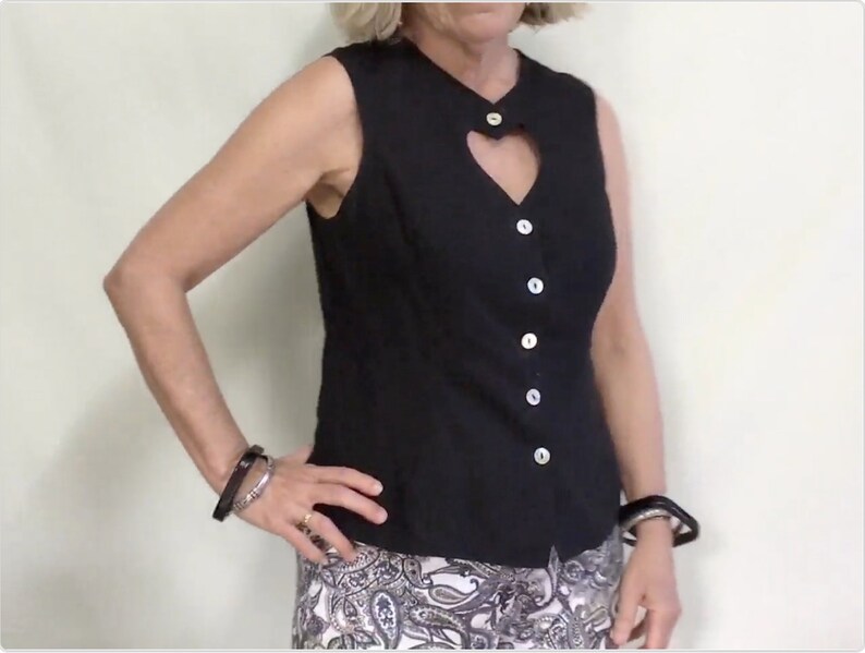 Linen Summer top with Heart Shaped Keyhole Neckline and Pearl Buttons is available in Black or White.