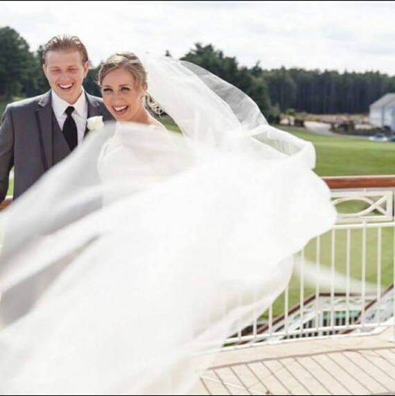 Wedding Veil. Bride Cathedral Length Veil 15 Ft With Comb  display picture 1