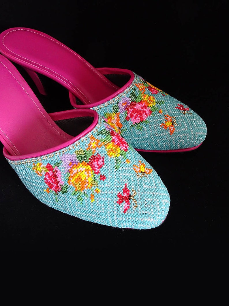 Size 4 6: Micro-Beaded Slippers, Peranakan Nyonya Kasut Manek image 4