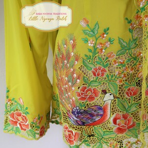 6XL : Plus-size Peranakan Nyonya Kebaya High Quality on Cotton Voile Chartreuse