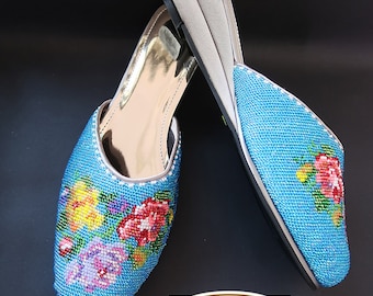 size 9 / EUR 39 / 26cm Peranakan Covered Beaded Shoe Flower