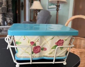 Temp-Tations Presentable Ovenware By Tara Roses 1Qt Loaf Pan Cover Trivet & Rack
