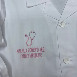Kids&#39; custom lab coat, embroidered personalized kids lab coat, kids doctor coat, embroidered white coat for kids, kids scientist coat