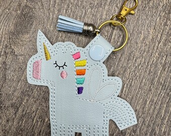 Unicorn keychain, kids' unicorn gift, unicorn bag tag, unicorn Snap Tab, unicorn Key Fob, unicorn kid gift, unicorn party favors