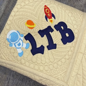 Space Personalized Baby Quilt, astrology Baby Gift, space baby blanket, astronaut baby gift, baby shower gift, planets baby gifts, celestial