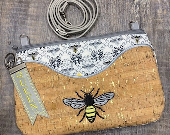 Queen Bee Crossbody Bag, Queen Bee Crossbody Bag, Handmade Bee Crossbody Bag, bee lover gift, bee bag, bee purse, bee  gifts, bee handbag