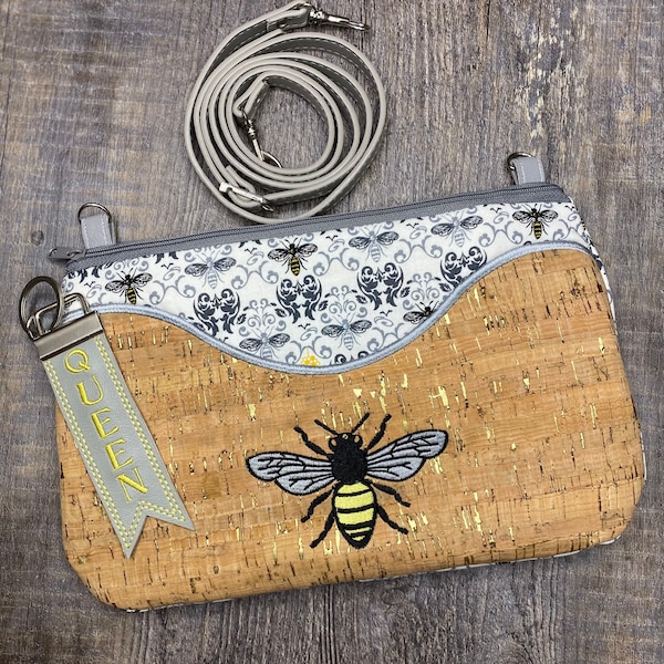 Queen Bee Crossbody Bag, Queen Bee Crossbody Bag, Handmade Bee Crossbody Bag, bee lover gift, bee bag, bee purse, bee  gifts, bee handbag