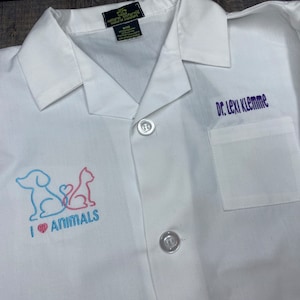 Kids&#39; custom lab coat, embroidered personalized kids lab coat, kids doctor coat, embroidered white coat for kids, kids pet veterinarian coat