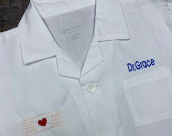 Kids' custom lab coat, embroidered personalized kids lab coat, kids doctor coat, embroidered white coat for kids, kids scientist coat