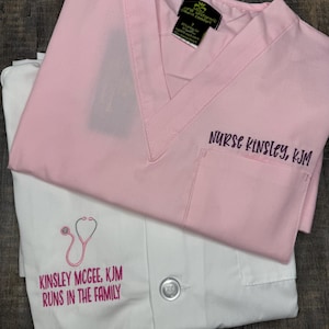 Kids&#39; custom lab coat AND scrubs set, embroidered personalized kids lab coat, kids doctor coat, embroidered white coat for kids, kids scrub