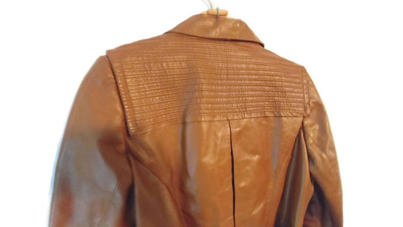 Leather 1970s jacket coat size Medium caramel brown Suburban Heritage