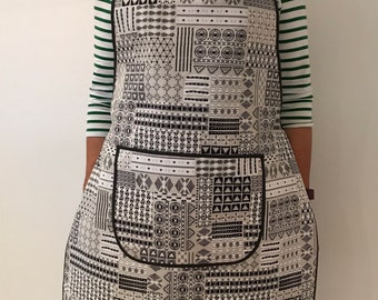 Ladies country style full apron grey and beige Aztec print