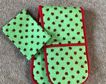 Toy Oven Glove and Tea Towel. Home corner toy kitchen. Green with ladybirds toddler gift.