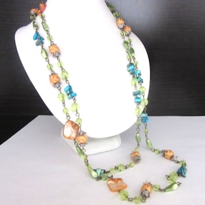 Extra Long Flapper Necklace Multicolor MOP & Faceted Lucite Beads Single Strand Metal Strung 52 Inches