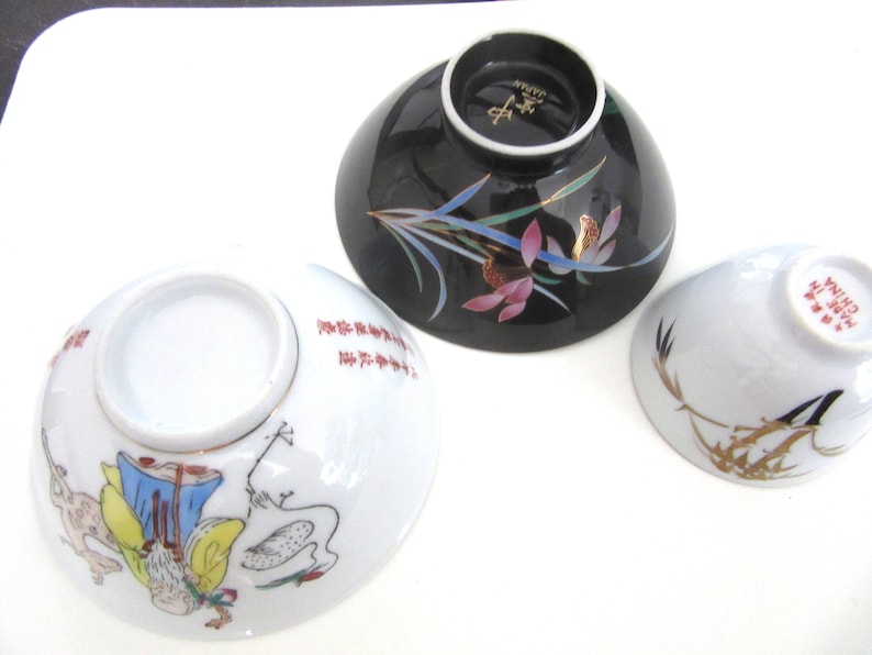 Lot Three Asian Rice /& Sake Bowls From Japan and China
