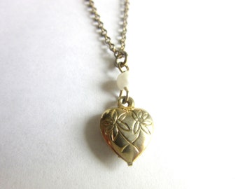 Vintage Sarah Coventry Tiny Heart Pendant & Faux Pearl Size Small 14 Inch Chain For Child or Teen