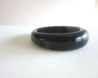 Chunky Black Lucite Bangle Asymmetrical Freeform Size Small