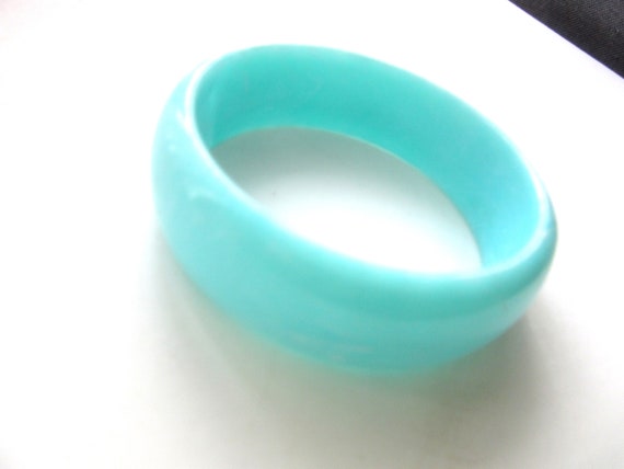 Wide Chunky Bangle Marbled Lucite Sky Blue & Whit… - image 7