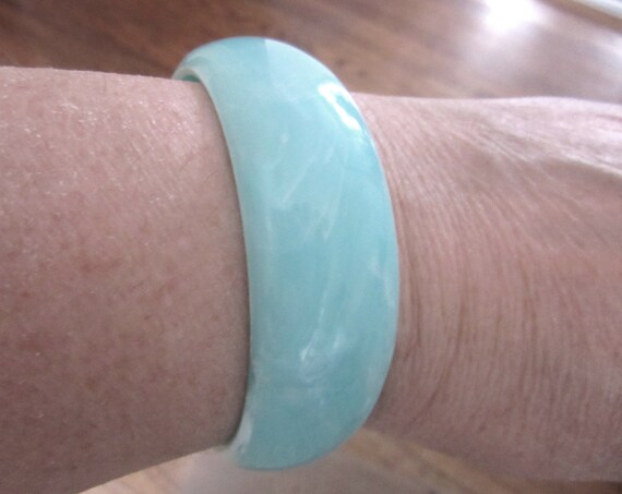 Wide Chunky Bangle Marbled Lucite Sky Blue & Whit… - image 6