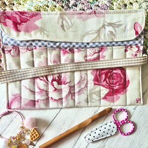 Crochet hook storage roll neutral rose image 8