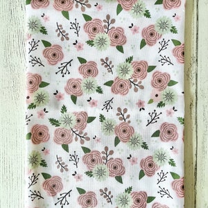 Riley Blake Floral Cotton Fabric: Rose Gold Metallic, Modern Farmhouse (Fat Quarter/Metre)