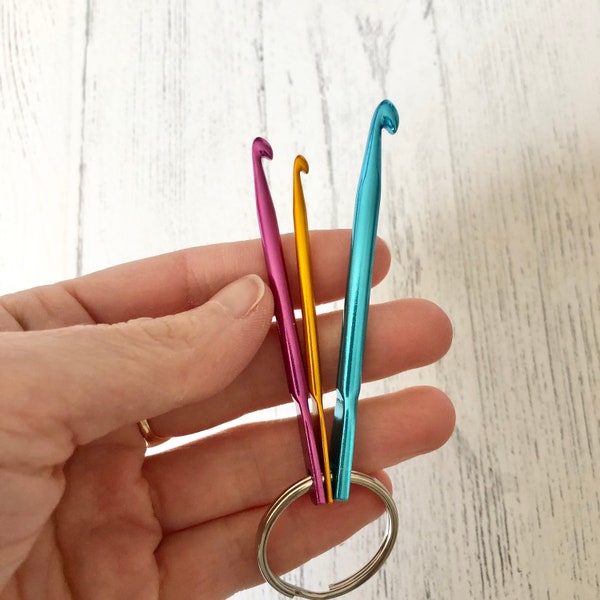 Mini knitting stitch saver crochet hook set