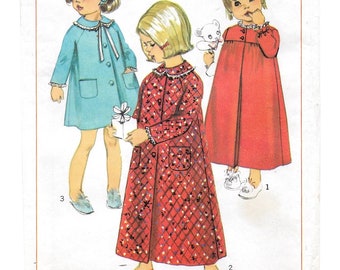 A Long or Short Buttoned Robe and Long Nightgown Pattern for Children: Size 4 Breast 23" • Simplicity 7375