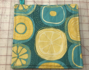 Lemon Potholder: Handmade Quilted Hotpad, Retro Kitchen Decor