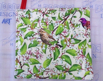 Handmade Quilted Potholder: Birds & Berries Print, Retro Kitchen Decor jacobean style
