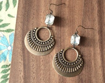 vintage glass gem + vintage brass earrings - clear
