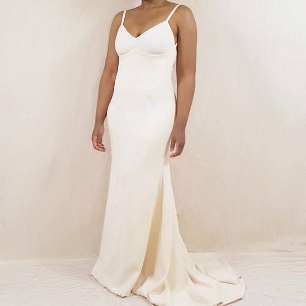 PDF sewing pattern | Sizes 18-24 | Plus size sheath column fishtail gown with open back