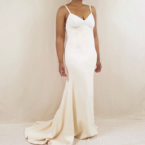 PDF sewing pattern | Sizes 2-8 | Sheath fishtail gown with open back and bralette front bodice