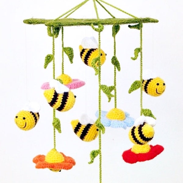 bees and flowers / crochet baby mobile / crib mobile / nursery decor / kids room