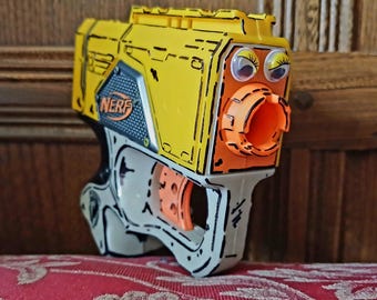 Borderlands inspired customised Nerf Gun. (The Angry Ducky)