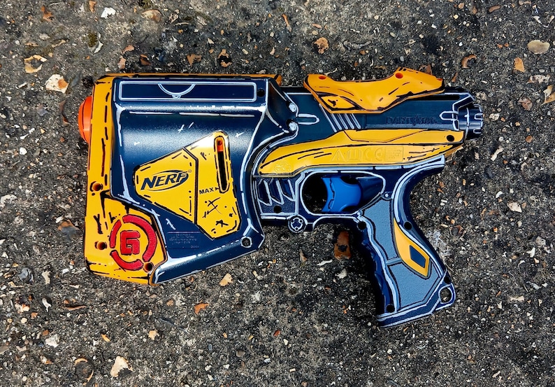 Borderlands inspired customised Nerf Gun. *non-functioning* image 2