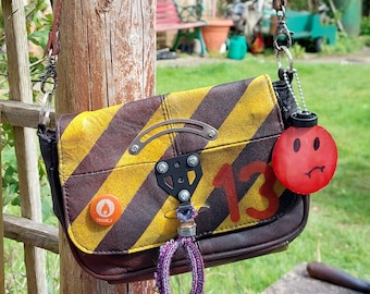 Post Apocalyptic sholder bag. Fallout, Mad Max, Borderlands, Furiosa.
