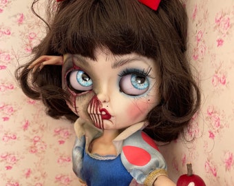 Custom Zombie Blythe Doll Snow White & The 7 Zombie Dwarfs