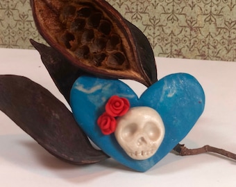 Blue heart and skull magnet