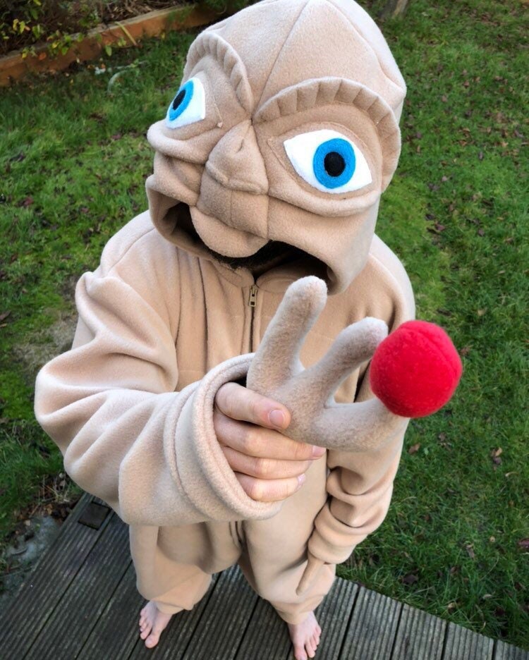 Et costume top for adults