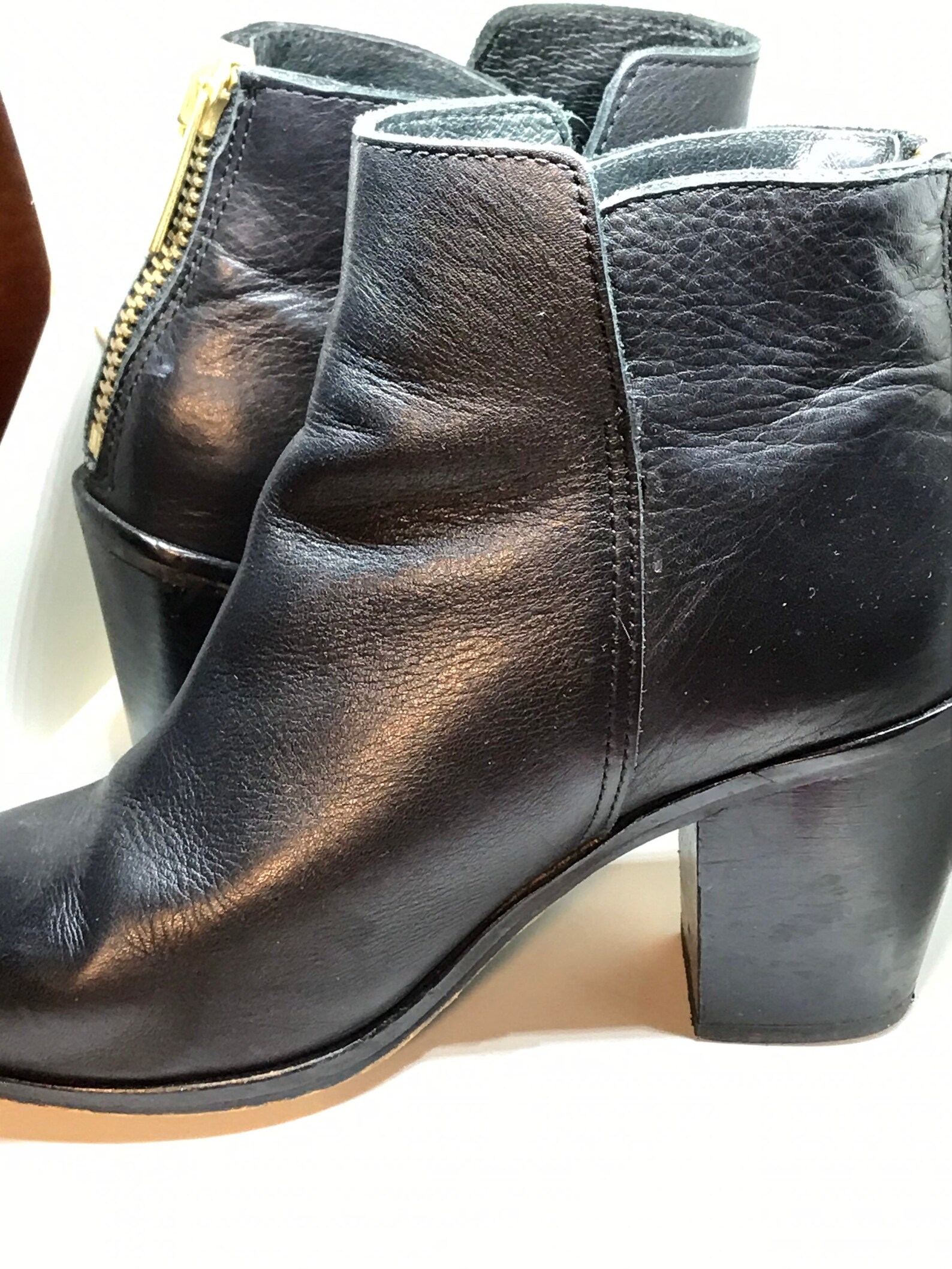 leather shoes made in spain