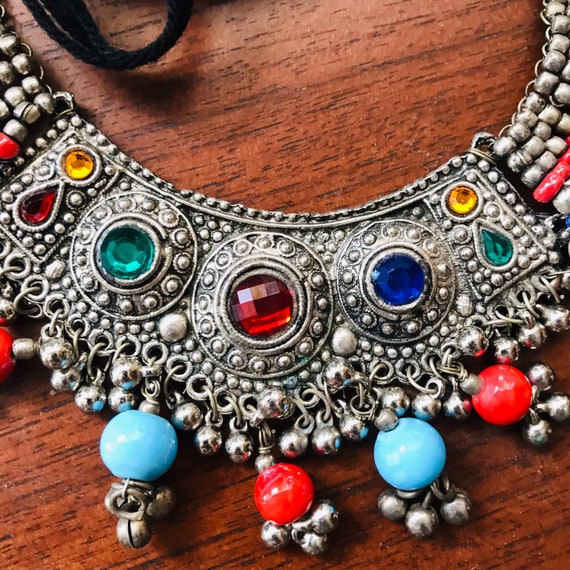 Colourful beaded necklace - silver tribal blue red